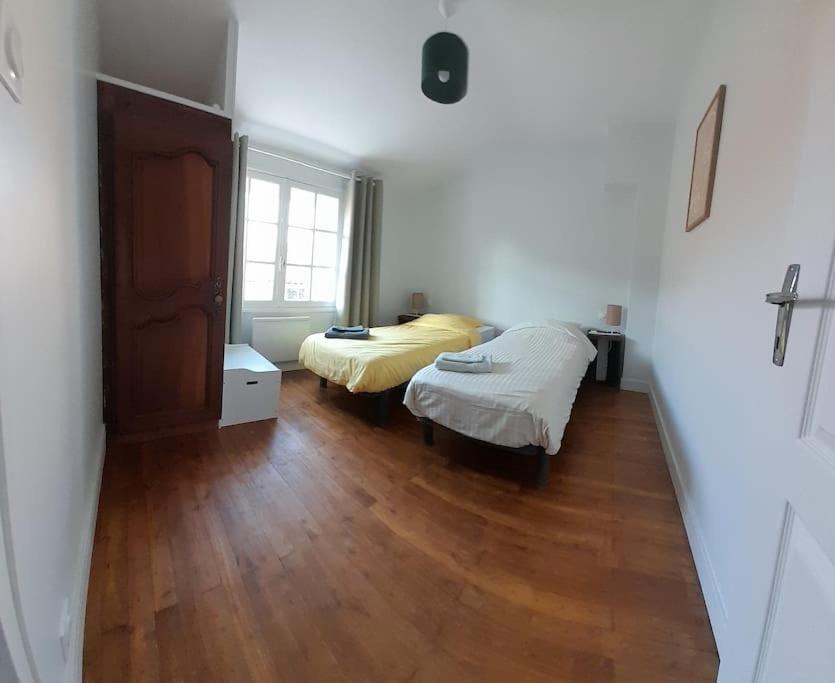 Maison De Campagne, Bulle De Verdure Montbron Exteriör bild